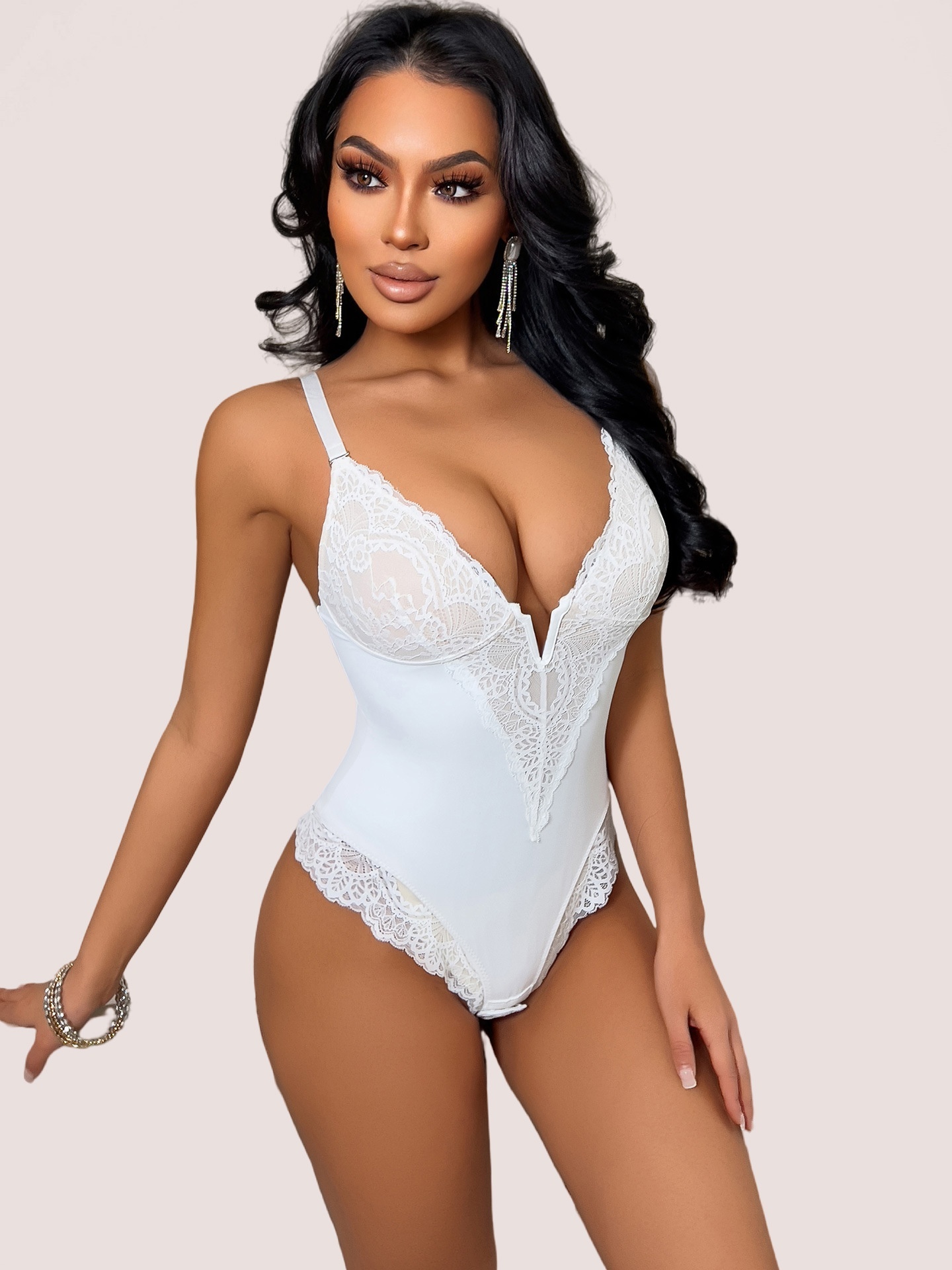 Women's Lace-Trim Sculpting Bodysuit - Image 3